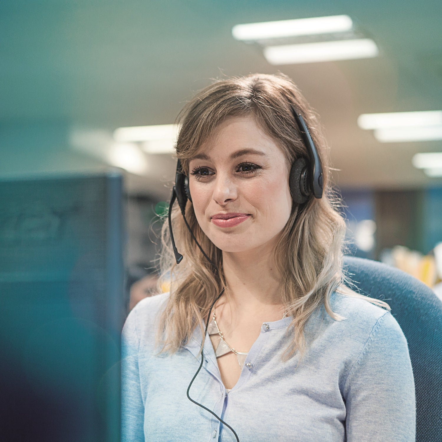 Sonido-Nítido-y-Profesional-para-Contact-Centers-Conoce-la-serie-Biz-1500-de-Jabra Bsai Seguridad y Controles