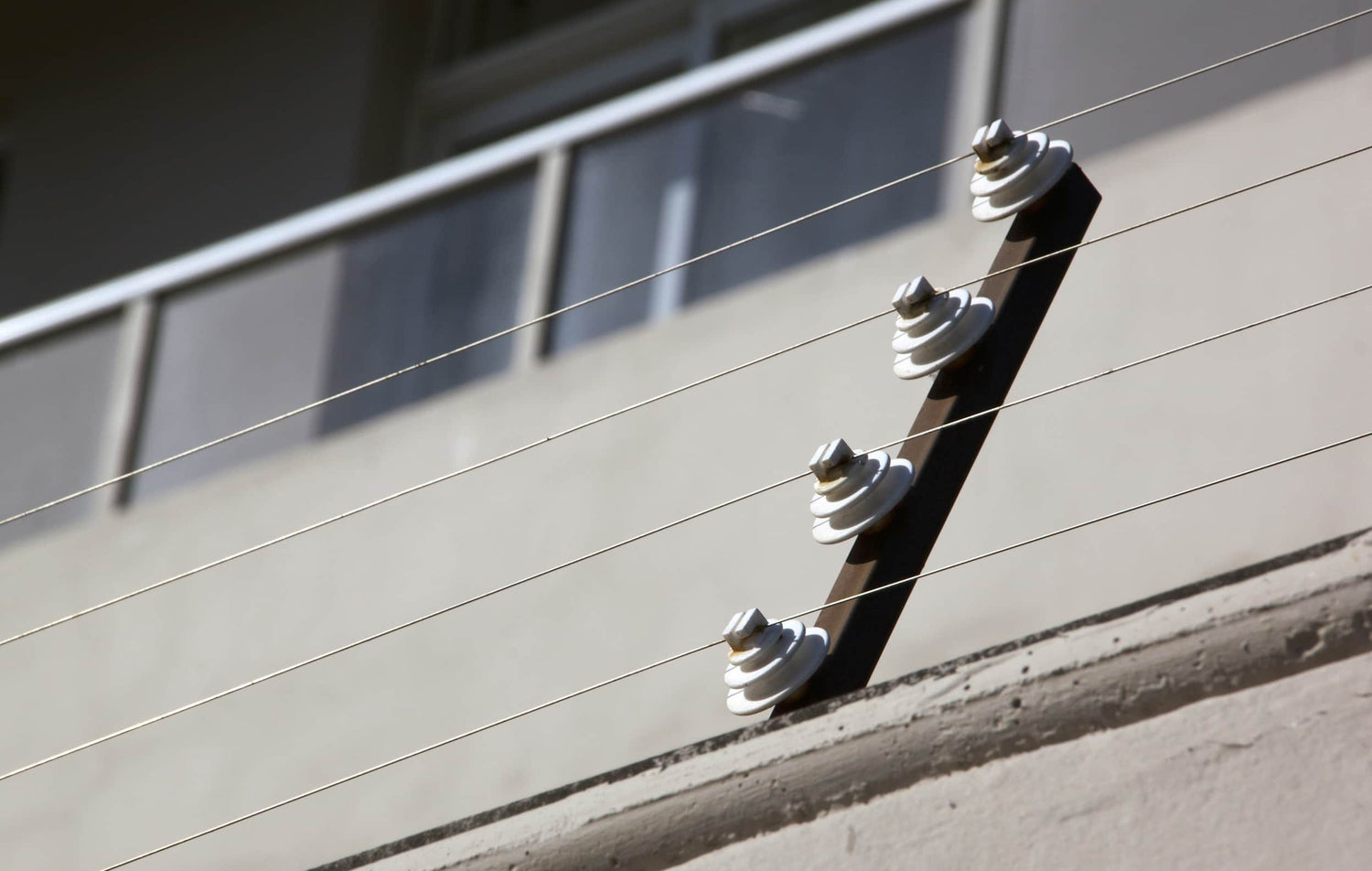 Lo-que-Necesitas-Saber-sobre-las-Cercas-Eléctricas Bsai Seguridad y Controles