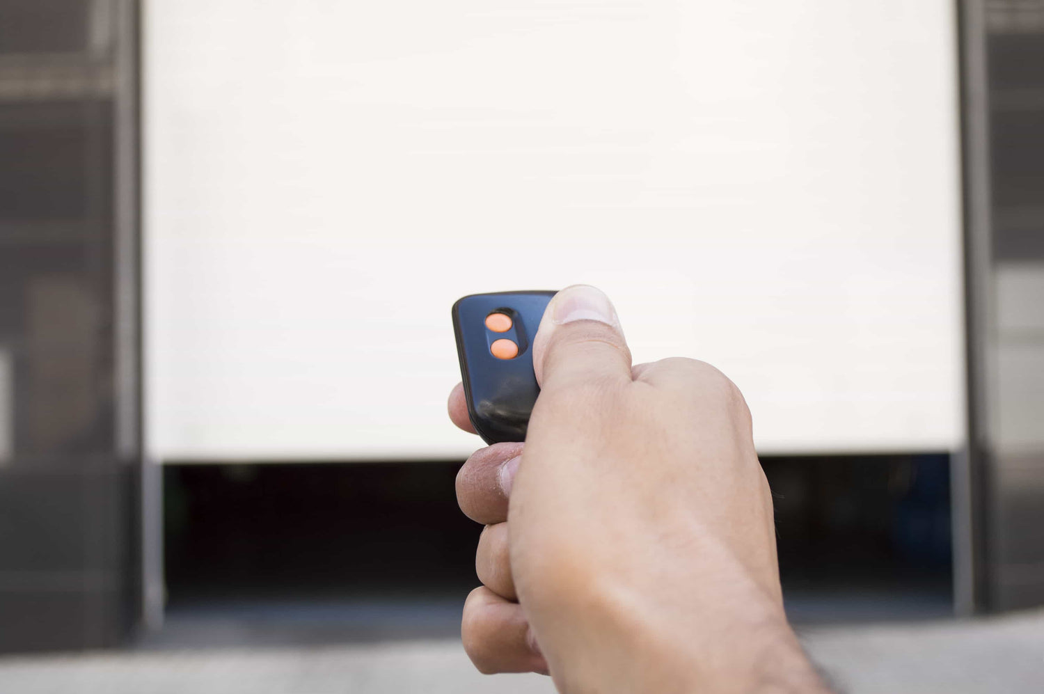 Cómo-Elegir-el-Motor-para-Portones-Ideal-para-mi-Cochera Bsai Seguridad y Controles