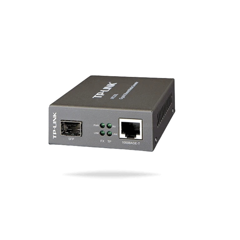 TP-LINK MC220L - CONVERTIDOR FIBRA ÓPTICA MONOMODO O MULTIMODO , 1 PUERTO SFP 1000 MBPS , 1 PUERTO RJ45 10/100/1000 MBPS , PLUG AND PLAY-Convertidor de Medios-TP-LINK-Bsai Seguridad & Controles