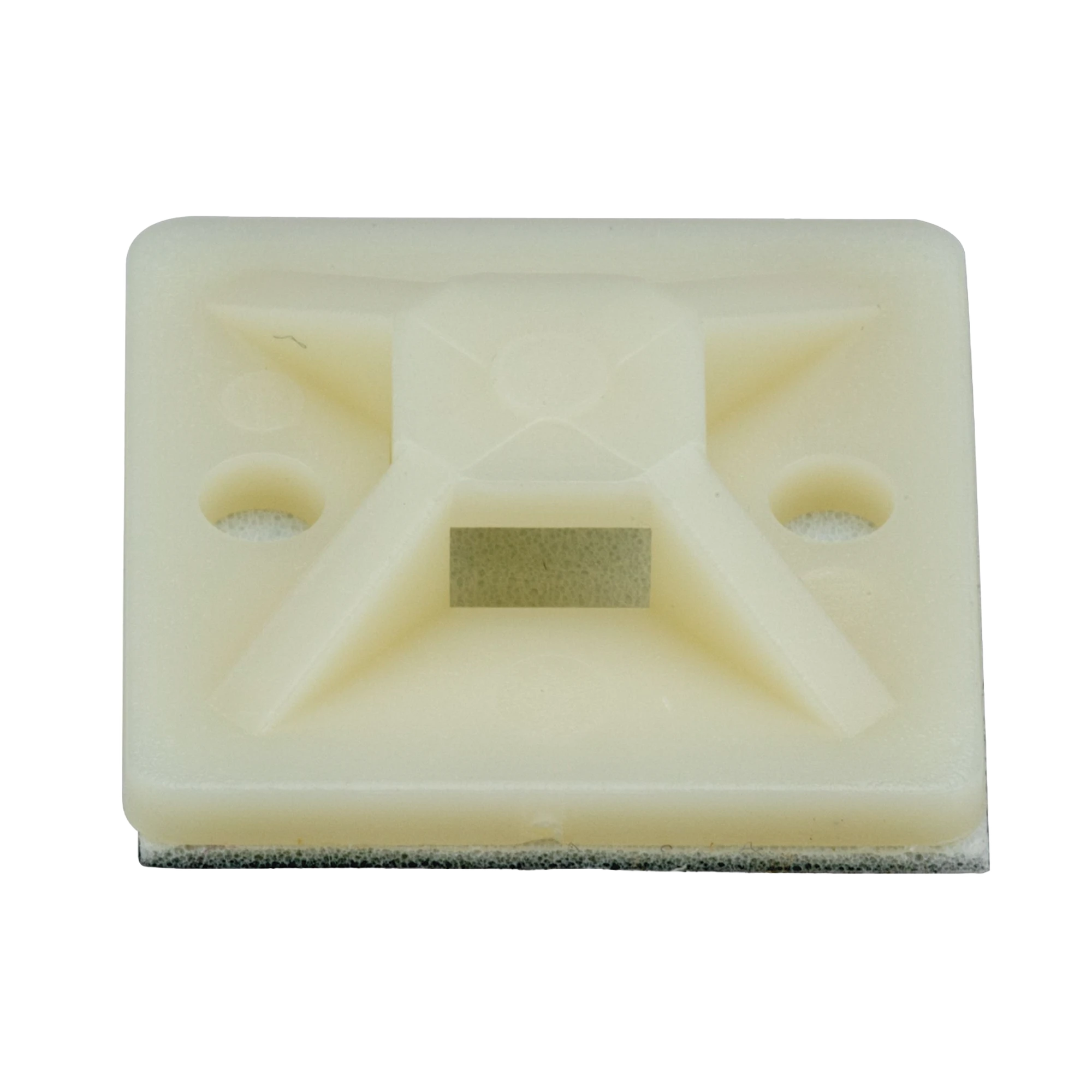 MONTAJE-SUJETADOR ADHESIVO DE 4 VÍAS DE 3/4" X 3/4" X 1/4", COLOR NATURAL, NYLON 6.6 RETARDANTE DE LLAMAS V-2, PAQUETE DE 100PZ-Ferreteria-PANDUIT-Bsai Seguridad & Controles