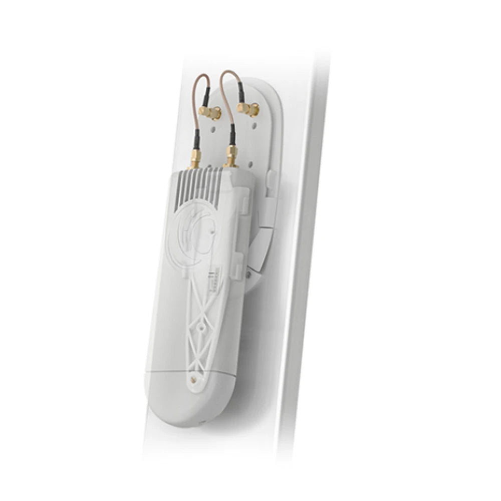 ADAPTADOR PARA MONTAR RADIOS CAMBIUM EPMP5-C, EPMP5-GPS Y EPMP5GL EN ANTENAS UBIQUITI Y SECTORIALES CARRIER CLASS RF ELEMENTS-Antenas-RF ELEMENTS-Bsai Seguridad & Controles