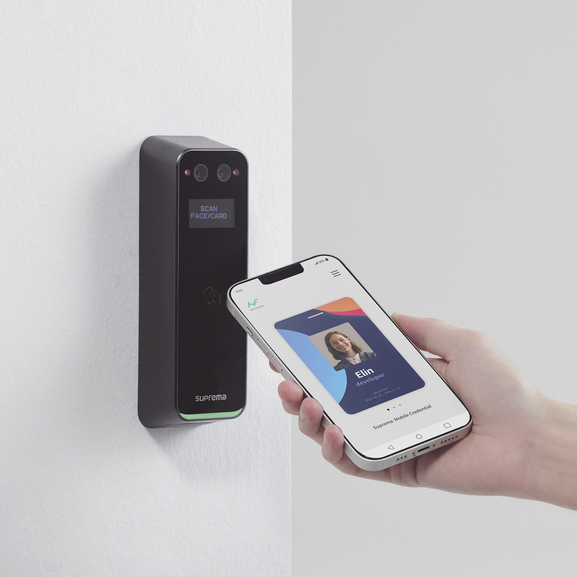 LECTOR BIOMÉTRICO FACIAL (BEW3) / LECTOR DE TARJETAS PROX EM, MIFARE, TARJETAS VIRTUALES POR BLUETOOTH / CON PROTECCIÓN IP67, IK08