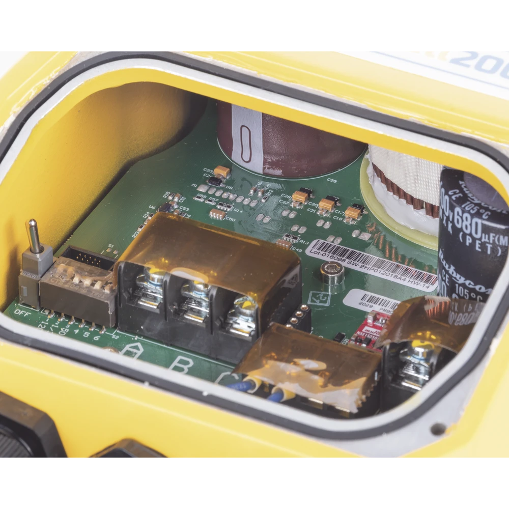 CONTROLADOR UNIVERSAL SOLAR PARA BOMBAS CA, DE 0.75HP - 1.0HP MONOFÁSICA Y HASTA 1.5HP EN TRIFÁSICA-Energía Solar y Eólica-EPCOM POWERLINE-Bsai Seguridad & Controles