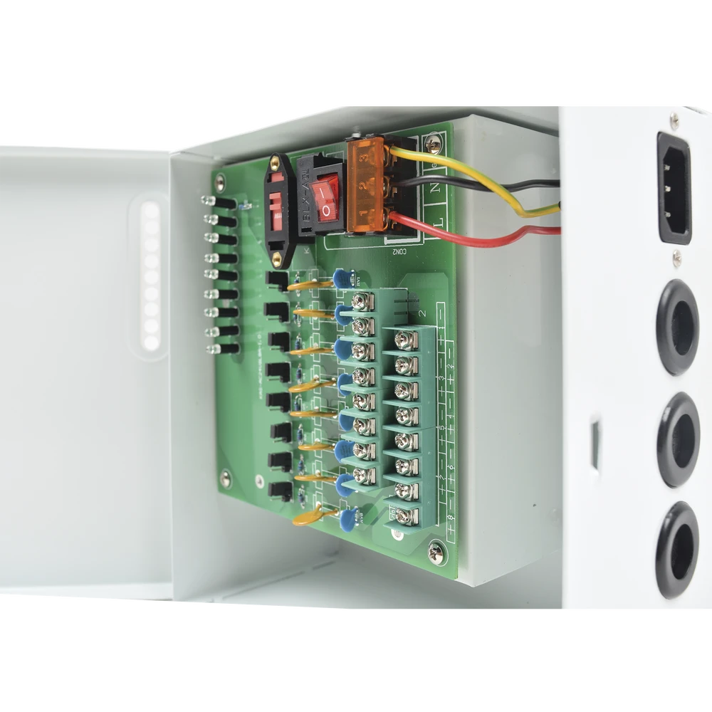 FUENTE DE ALIMENTACIÓN PROFESIONAL DE 24 VCA @ 8 AMPER, PARA 8 CÁMARAS, VOLTAJE DE ENTRADA : 96-264 VCA-Energía-EPCOM POWERLINE-Bsai Seguridad & Controles