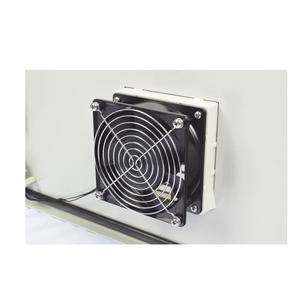 GABINETE VENTILADO DE ACERO IP55 USO EN EXTERIOR (600 X 800 X 300 MM) CON PLACA TRASERA INTERIOR METÁLICA Y COMPUERTA INFERIOR ATORNILLABLE. INCLUYE VENTILADOR, VENTILAS, FILTROS, CHAPA Y LLAVE.-Racks y Gabinetes-PRECISION-Bsai Seguridad & Controles