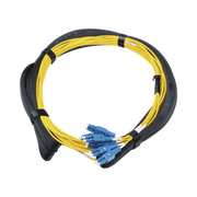 JUMPER TRONCAL DE FIBRA ÓPTICA MONOMODO OS2, DE MTP A 12 LCU DUPLEX BLADE PATCH, DE 10 METROS-Jumpers y Pigtails-SIEMON-Bsai Seguridad & Controles