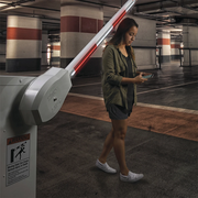 BRAZO DE ALUMINIO DE 14FT (4.26M) / ILUMINACIÓN LED COLOR BLANCO INCLUIDA/ MONTAJE Y ARNÉS DE CONEXIÓN NO INCLUIDOS-Accesorios Motores para Portones-DKS DOORKING-Bsai Seguridad & Controles