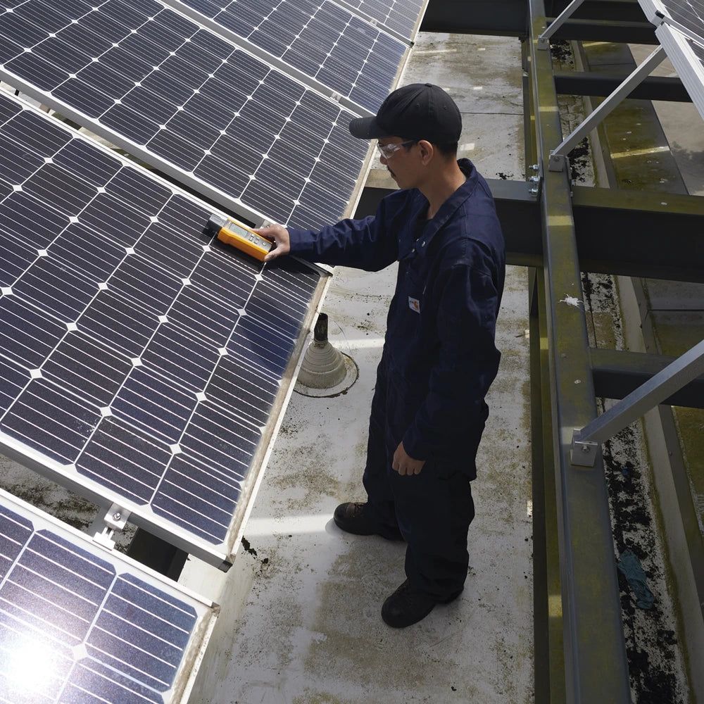 MEDIDOR DE RADIACIÓN SOLAR PARA INSTALACIÓN, MANTENIMIENTO Y GENERACIÓN DE INFORMES DE PANELES SOLARES O SISTEMAS FOTOVOLTAICOS, MEDIDA INSTANTÁNEA DE HASTA 1400 W/Mº²-Energía-FLUKE-Bsai Seguridad & Controles