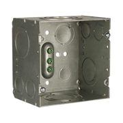 CAJA CUADRADA DE GRAN CAPACIDAD, SOLDADA, DE 4- 11/16 X 3-1/4 DE PROFUNDIDAD. CUENTA CON ENTRADAS PARA TUBERÍA: LATERALES (2) 1/2 - 3/4; (2) 1-1 1/4; (2) 1 - 2, FINALES (2) 3/4 - 1; (2) 1/-Tuberia Metalica-RACO-Bsai Seguridad & Controles