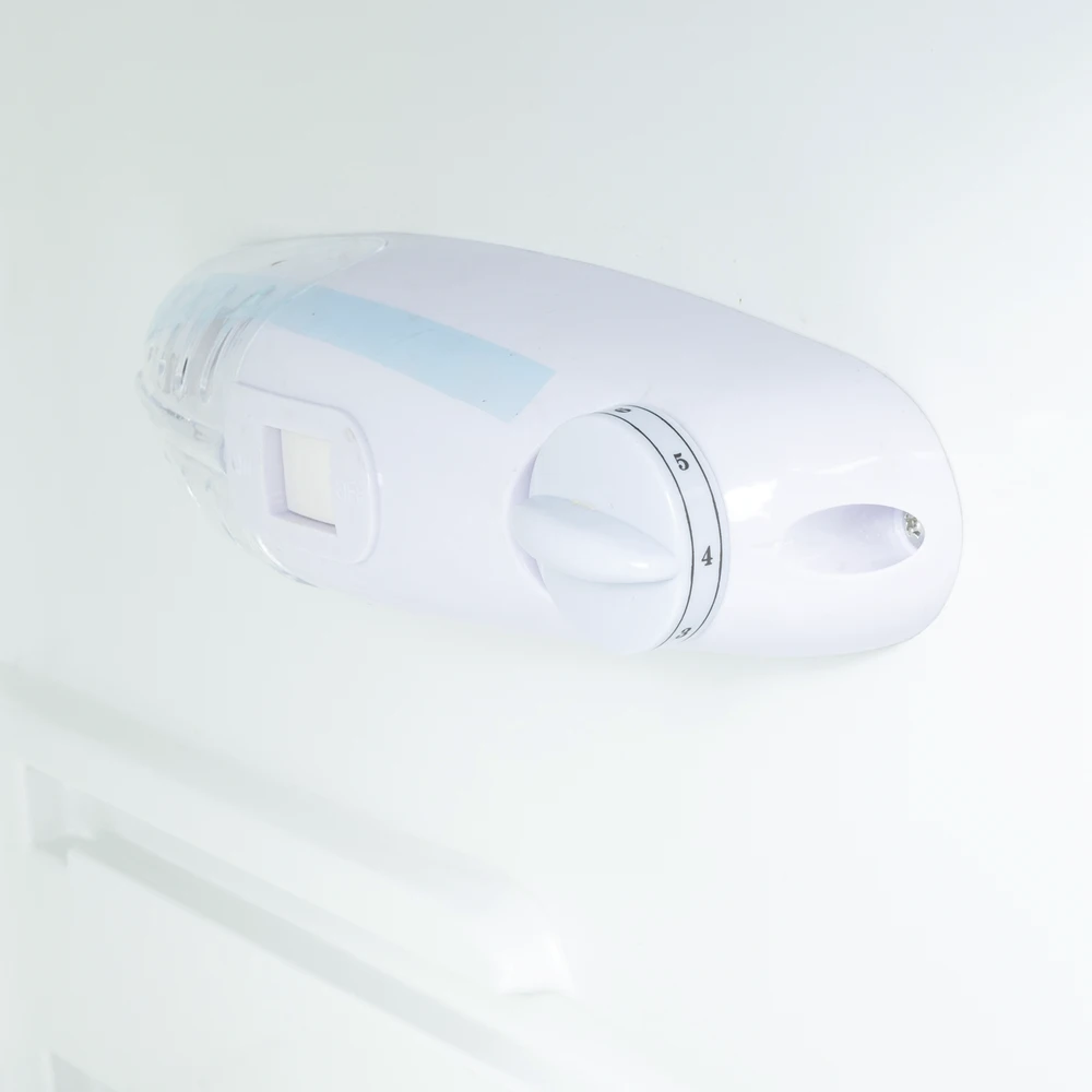 REFRIGERADOR COMBINADO PARA APLICACIONES FOTOVOLTAICAS AISLADAS DE LA RED CON CAPACIDAD DE 220 L (7.7 FT3)-Climatización / Refrigeración-EPCOM POWERLINE-Bsai Seguridad & Controles