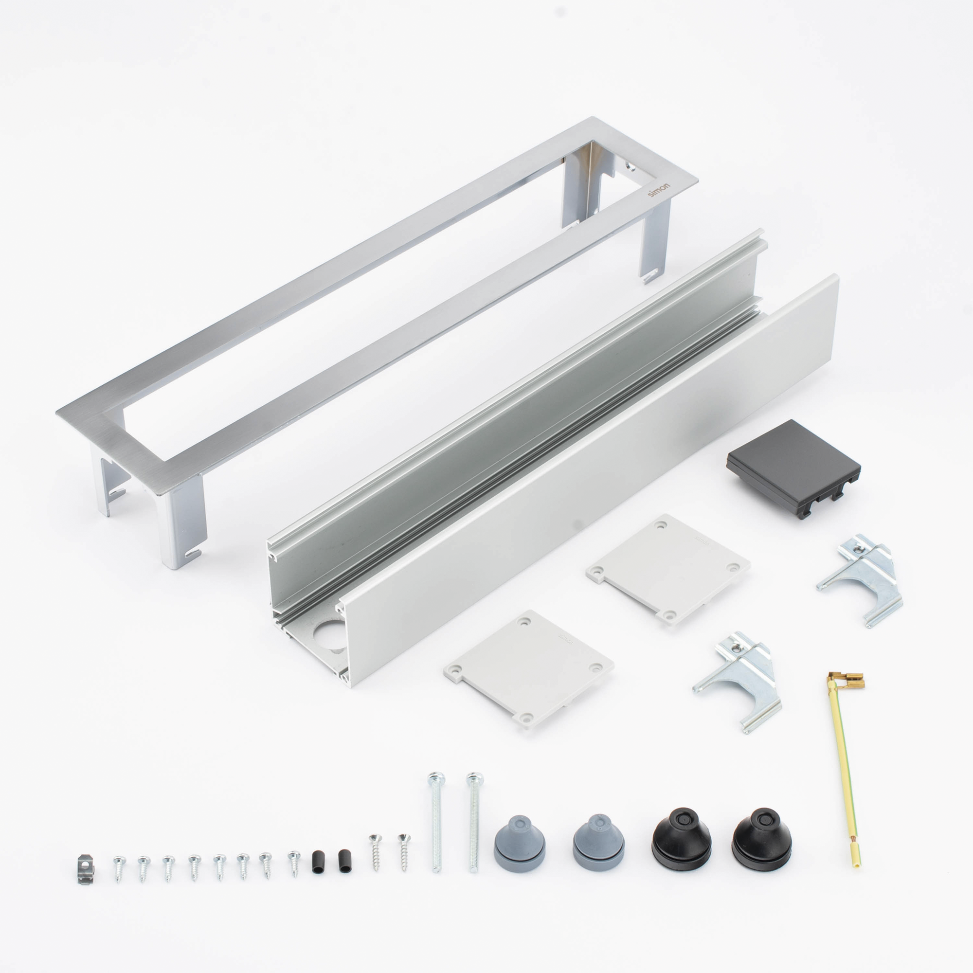 CAJA PARA INSTALACION EN ESCRITORIO PARA VOZ, DATOS O CONTACTOS ELECTRICOS / CAPACIDAD PARA 6 MODULOS / SALIDA DE CABLES POSTERIOR / LOS MODULOS SE ADQUIEREN APARTE / (KFC136/14CY)