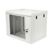 GABINETE DE PARED DE 9U CON PUERTA DE CRISTAL TEMPLADO, 479.5 MM DE PROFUNDIDAD, RACK DE 19'', ACERO REFORZADO GRIS MATE