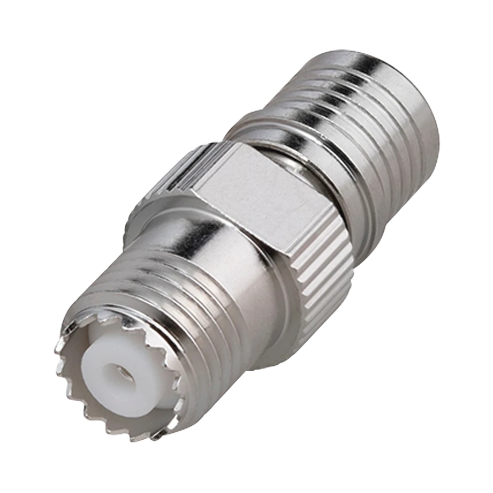 ADAPTADOR EN LÍNEA, DE CONECTOR QMA (QUICK MATE) MACHO A MINI-UHF HEMBRA, BRONCE BLANCO/ ORO/ TEFLÓN.-Adaptadores-RF INDUSTRIES,LTD-Bsai Seguridad & Controles