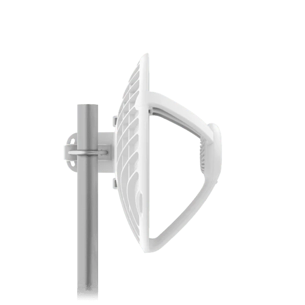 UBIQUITI GBE-LR - RADIO AIRMAX AC 60 GHZ/ 5 GHZ CON RENDIMIENTO DE 1+ GBPS Y ALCANCE DE HASTA 2 KM-Banda 60 GHz-UBIQUITI-Bsai Seguridad & Controles
