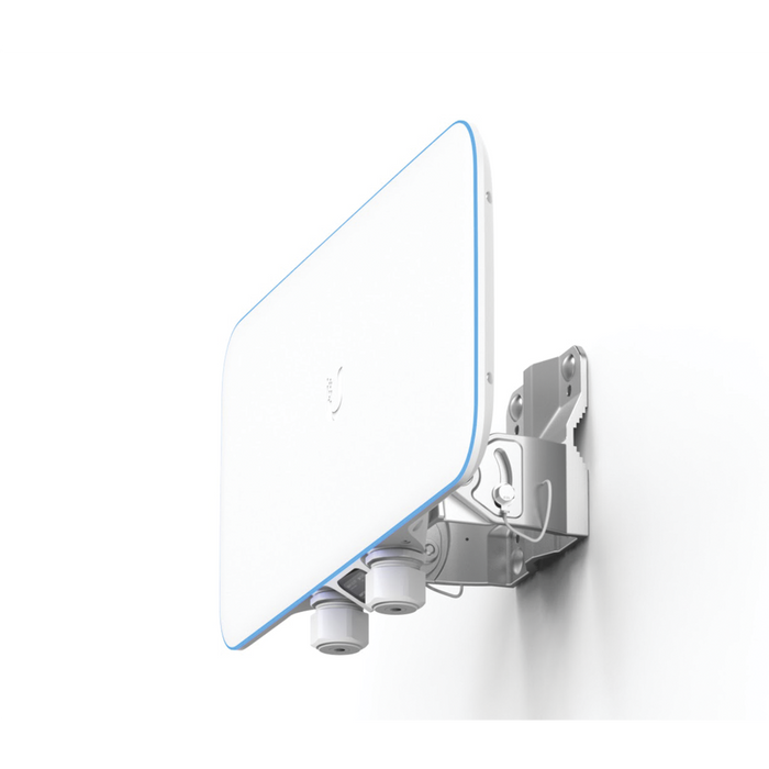 ACCESS POINT WIFI UNIFI BASE STATION XG PARA EXTERIOR IP67, ALTO RENDIMIENTO EN ESCENARIOS EXIGENTES, TRES RADIOS 802.11AC WAVE 2 MU-MIMO 4X4 /ANTENAS DE 90° Y 50° CON BEAMFORMING, HASTA 1500 USUARIOS, PUERTO DE 10G / WIFI SOLO EN 5 GHZ-Puntos de Acceso-UBIQUITI NETWORKS-Bsai Seguridad & Controles