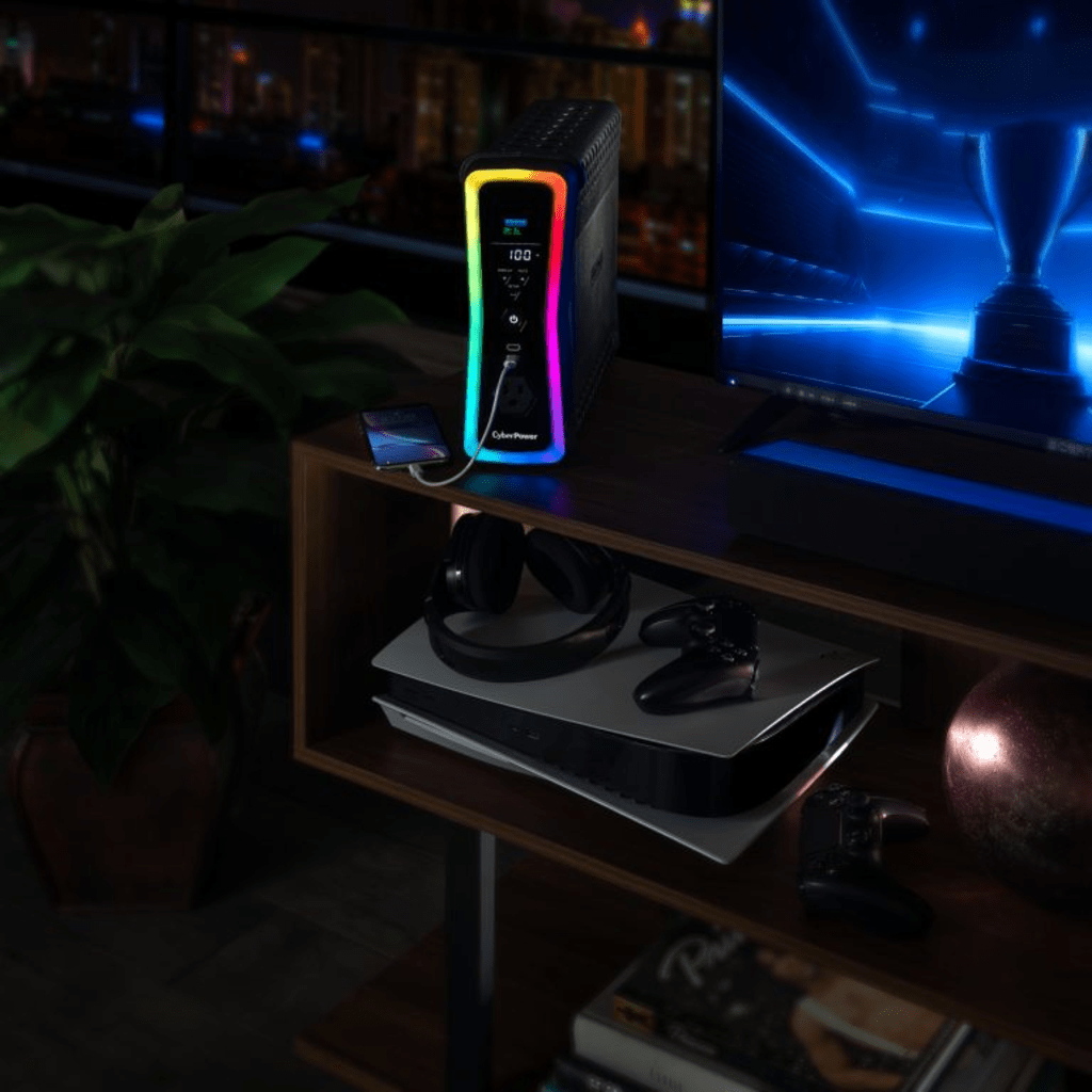 UPS GAMER DE 1500 VA/1000 W, TOPOLOGÍA LÍNEA INTERACTIVA, ENTRADA 120 VCA  NEMA 5-15P, Y 13 SALIDAS NEMA 5-15R, PUERTO USB, CON REGULADOR DE VOLTAJE (AVR)