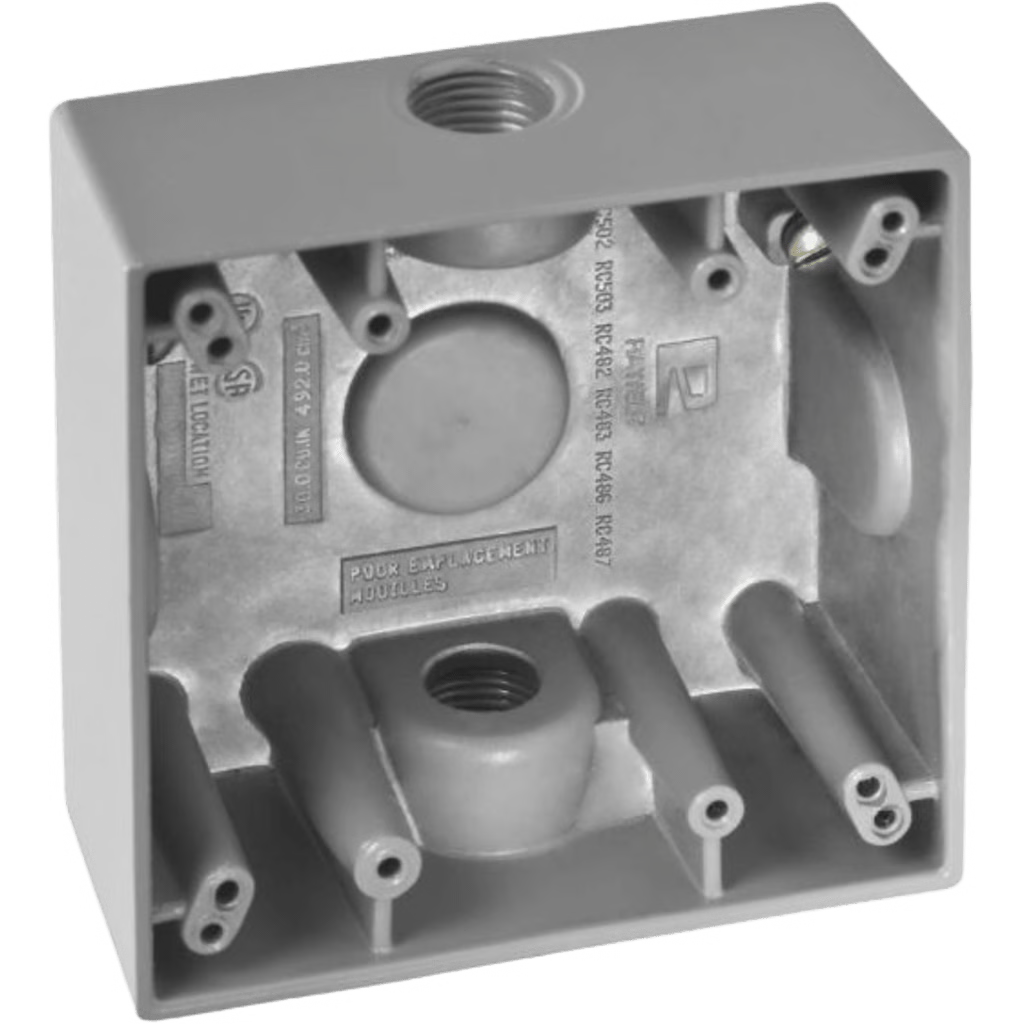 CAJA CUADRA DE 1/2" A PRUEBA DE  INTEMPERIE/ CUENTA CON 2 SALIDAS.