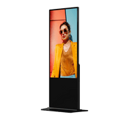 PANTALLA DE 55" 4K PARA PUBLICIDAD DIGITAL / BASE PARA PISO (TOTEM) / GESTIÓN DE CONTENIDO Y CONTROL CENTRALIZADO
