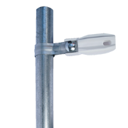 AISLADOR DE PASO O ESQUINA DE COLOR BLANCO CON ABRAZADERA INCLUIDA DE 33-38MM PARA USO EN TUBERÍA DE MALLA CICLÓNICA.-Cercas Eléctricas-SFIRE-Bsai Seguridad & Controles